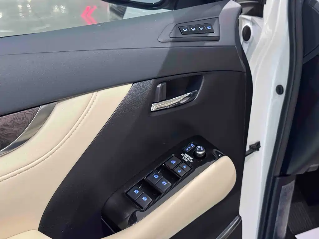 Alphard 2020款 Hybrid 2.5L Prestige Edition