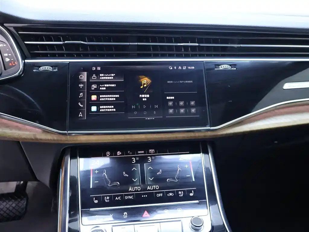 Audi Q7 2022 55 TFSI quattro S line Snow Sports Edition