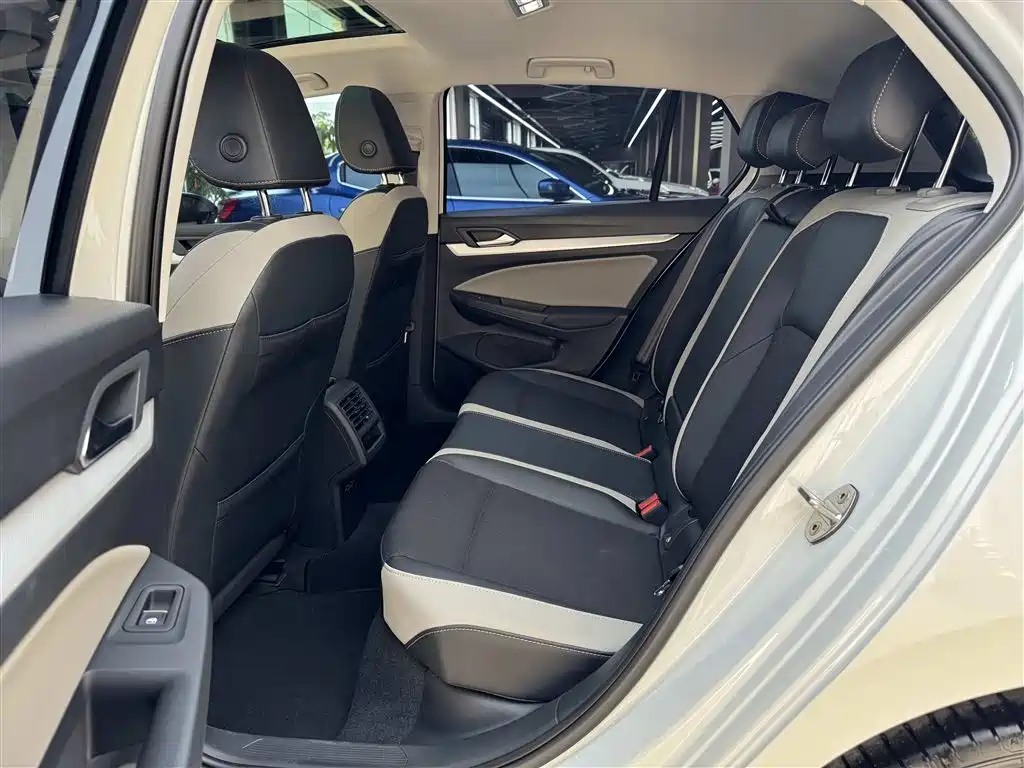 Golf 2023 280TSI DSG Pro