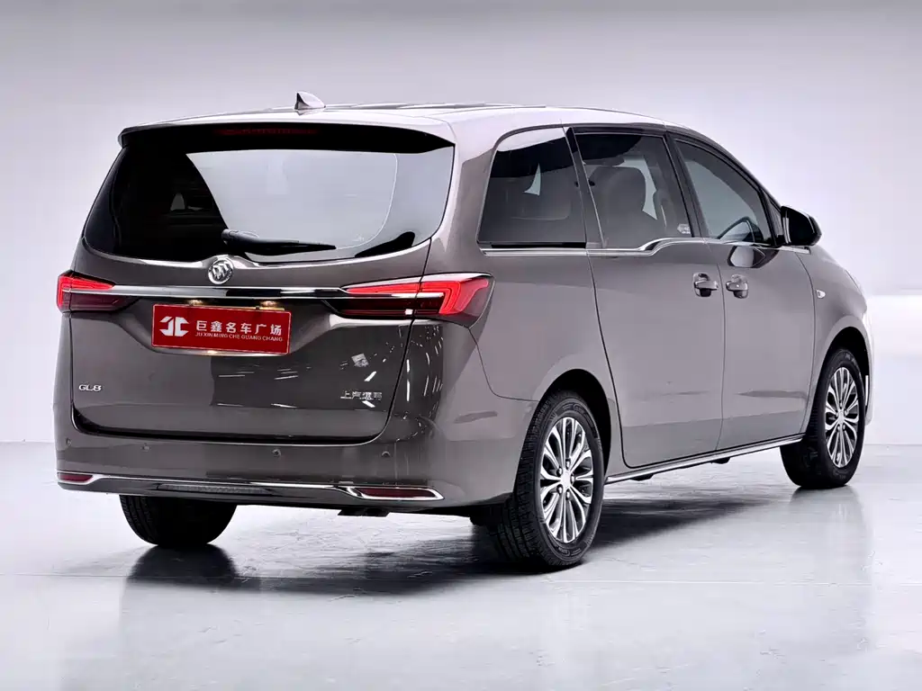 Buick GL8 2022 Luxury Edition with Wheelchair Access