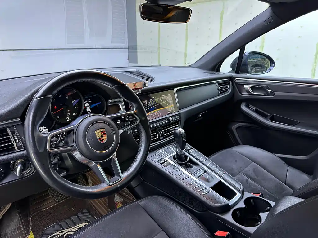 Macan 2018 2.0T