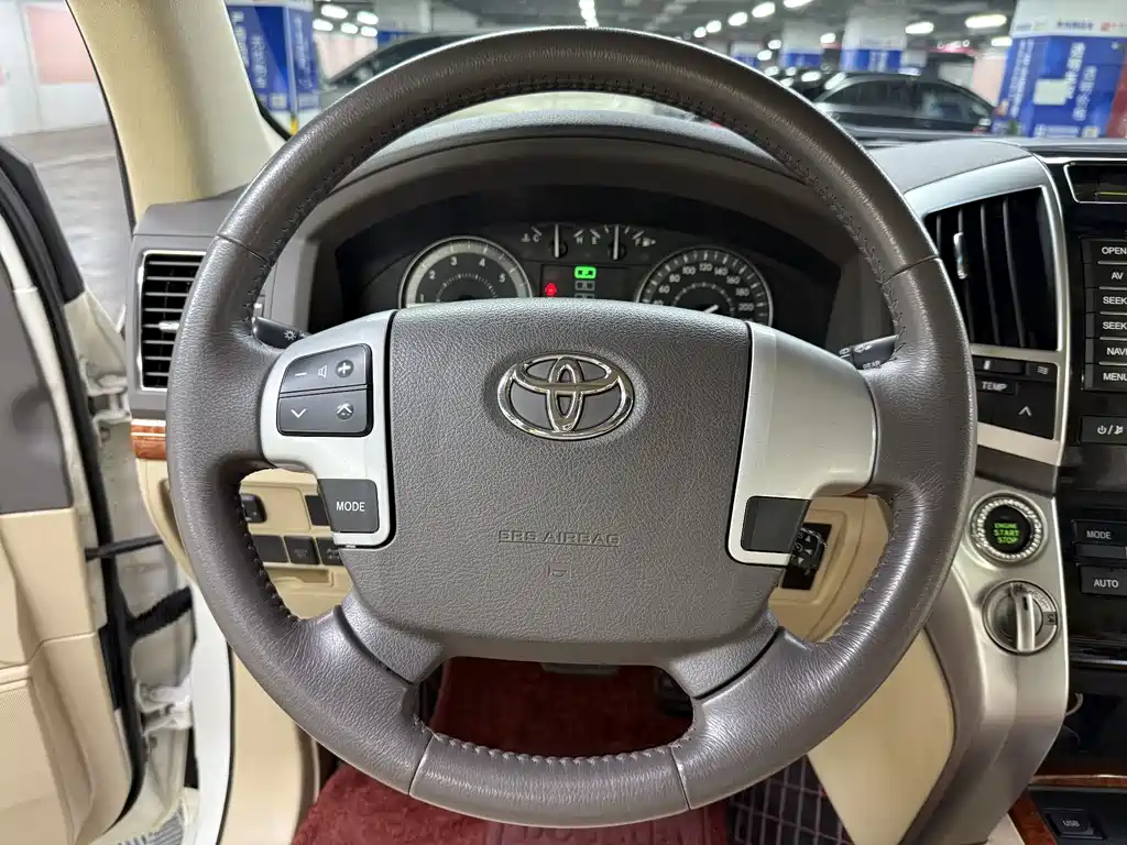 Land Cruiser 2012 4.0L Automatic VX
