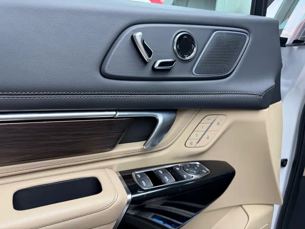 2023 Century 2.0T 7-seat Premium Edition