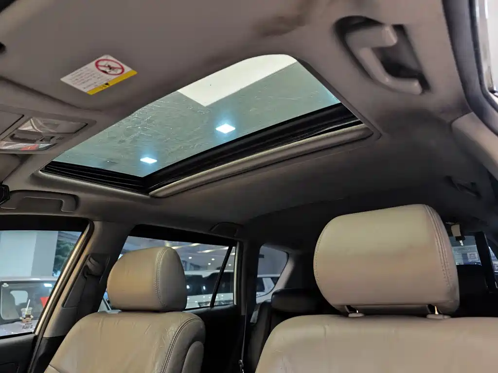 RAV4 2009 Luxury Automatic Edition
