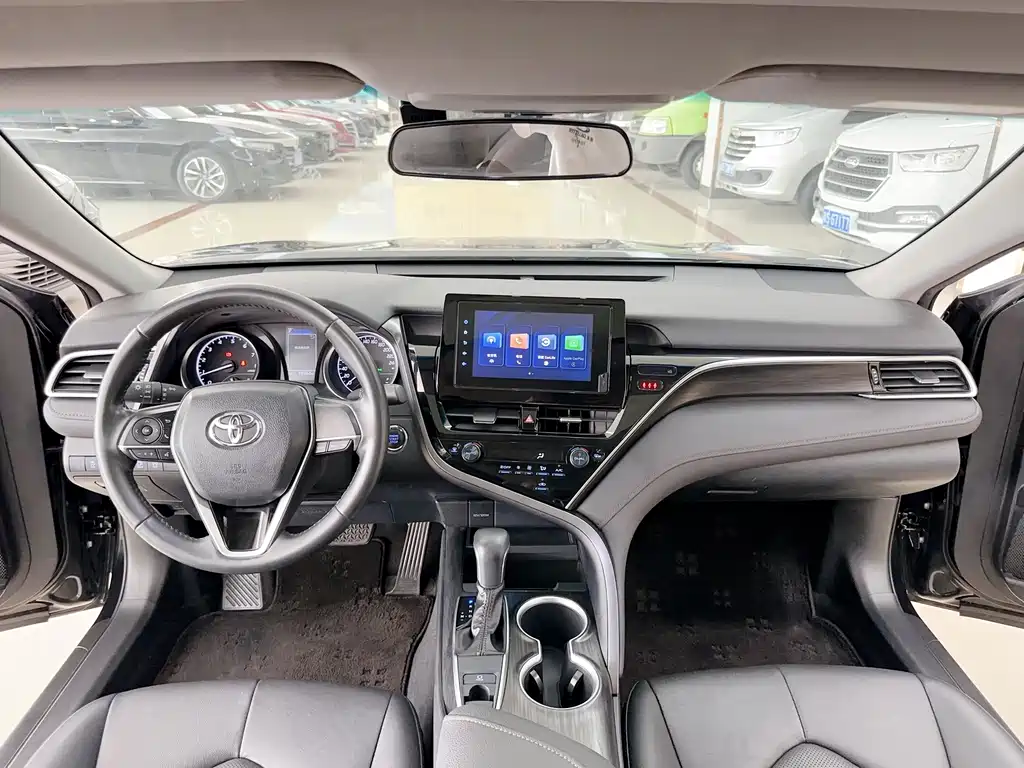Camry 2022 2.0GVP Leading Edition