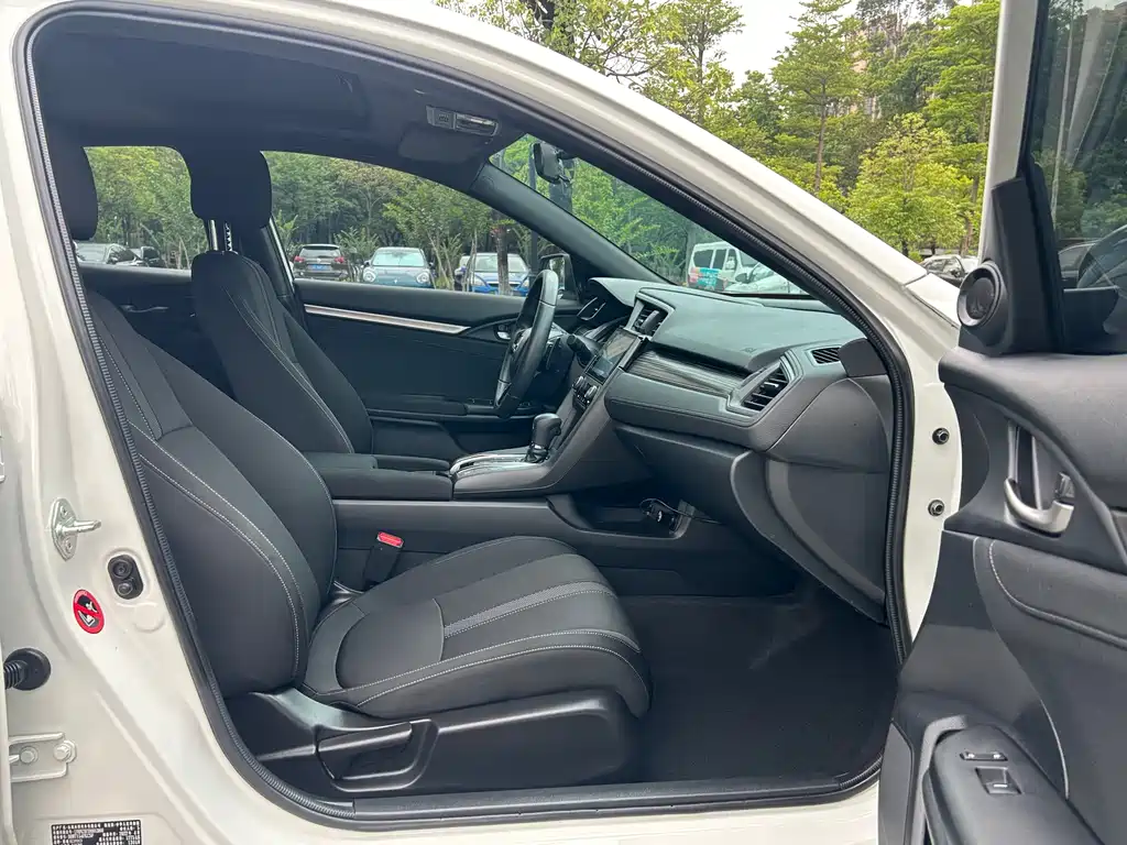 Civic 2021 Hatchback 220TURBO CVT ChaoKuKong