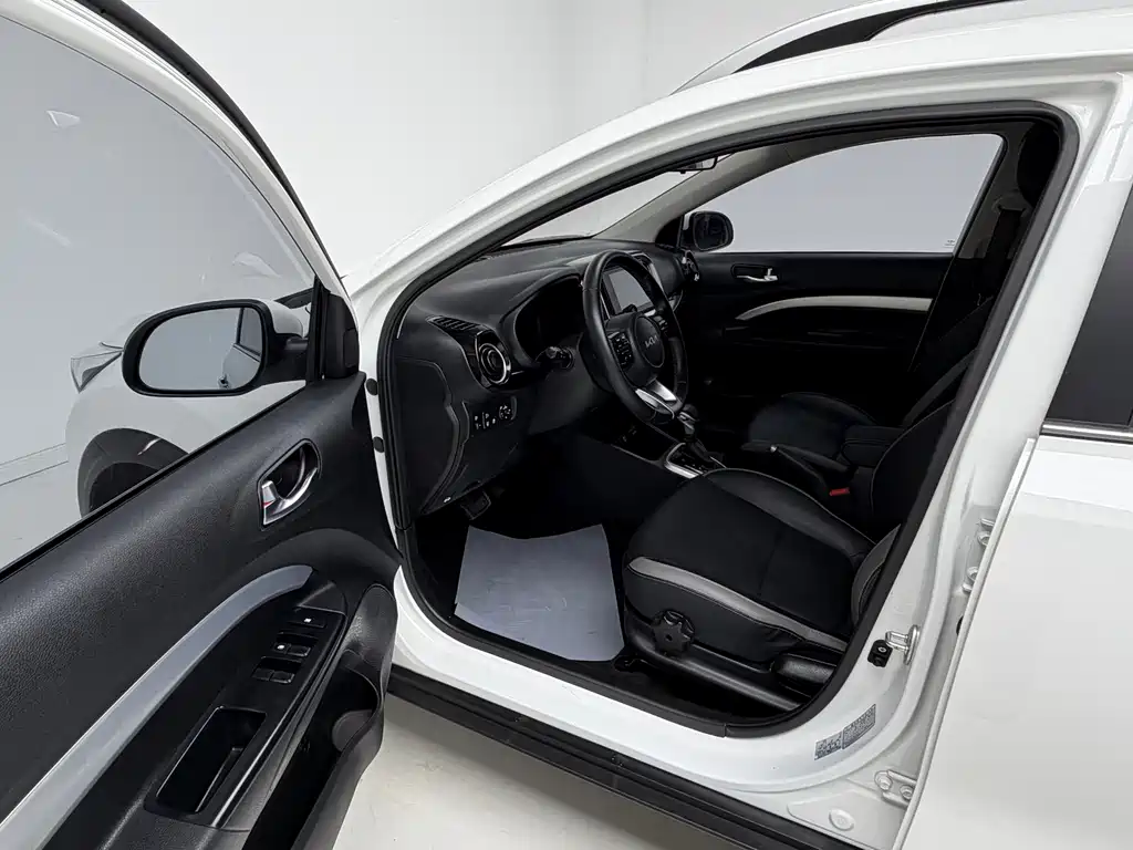 Yipao 2021 Model 1.4L CVT Fun Enjoy Edition