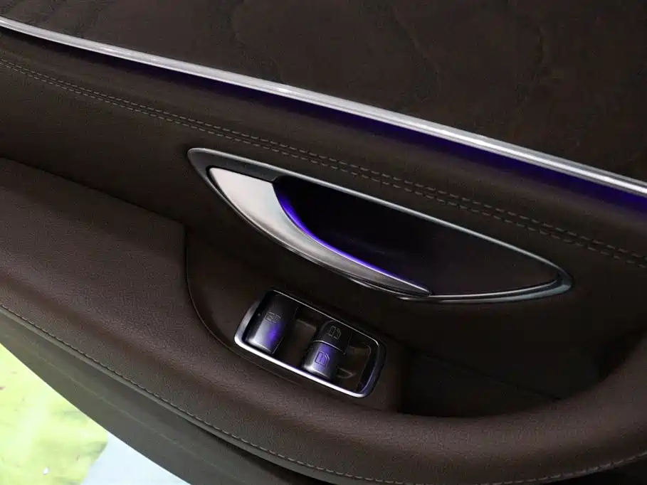 Mercedes-Benz E-Class 2023 E 260 L