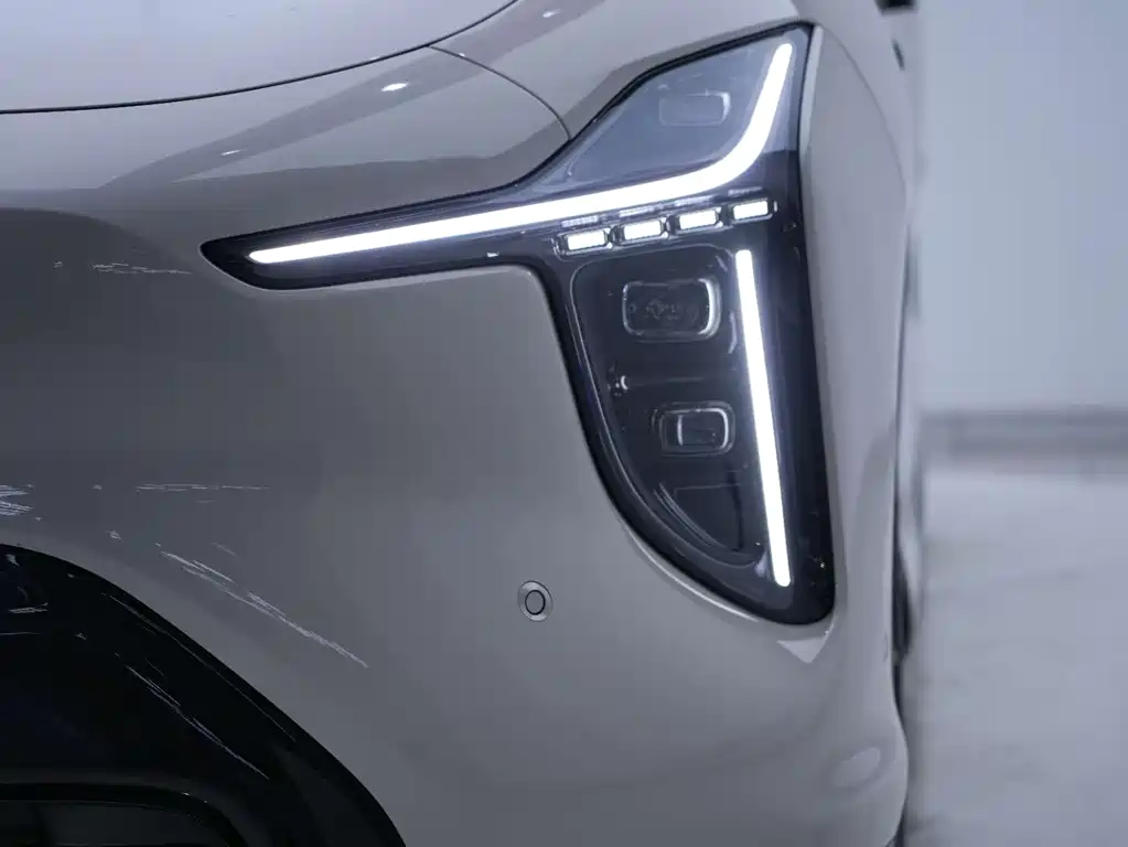 LS6 2026 Range-Extended 52 Max