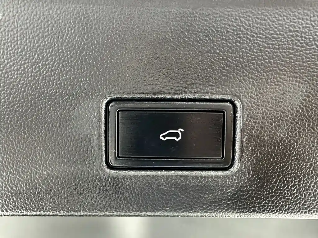 T-ROC 2021款 Facelift 280TSI DSG 4Motion Luxury Connect Edition