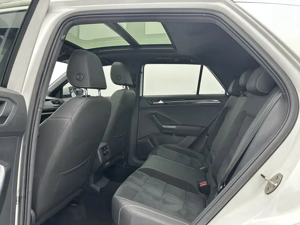 T-ROC 2021款 Facelift 280TSI DSG 4Motion Luxury Connect Edition