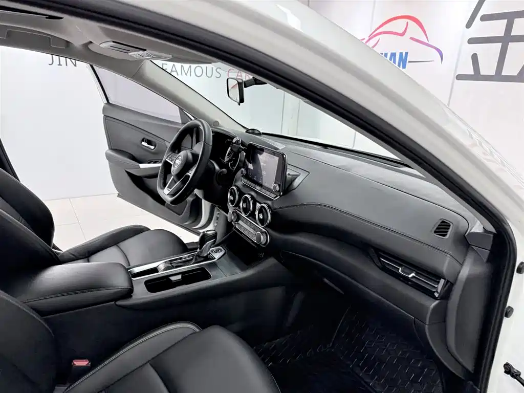 Sentra 2020款 改款 1.6L XL CVT Enjoyment Edition