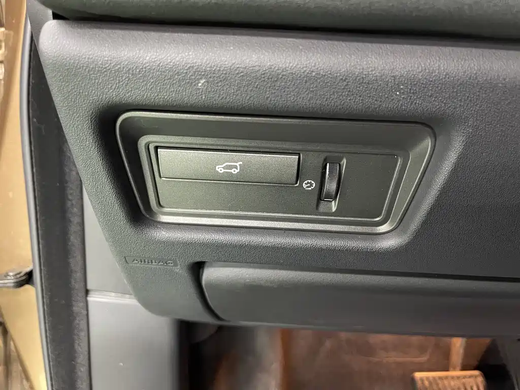 Range Rover Evoque 2015 2.0T Five-Door Pulsar Edition
