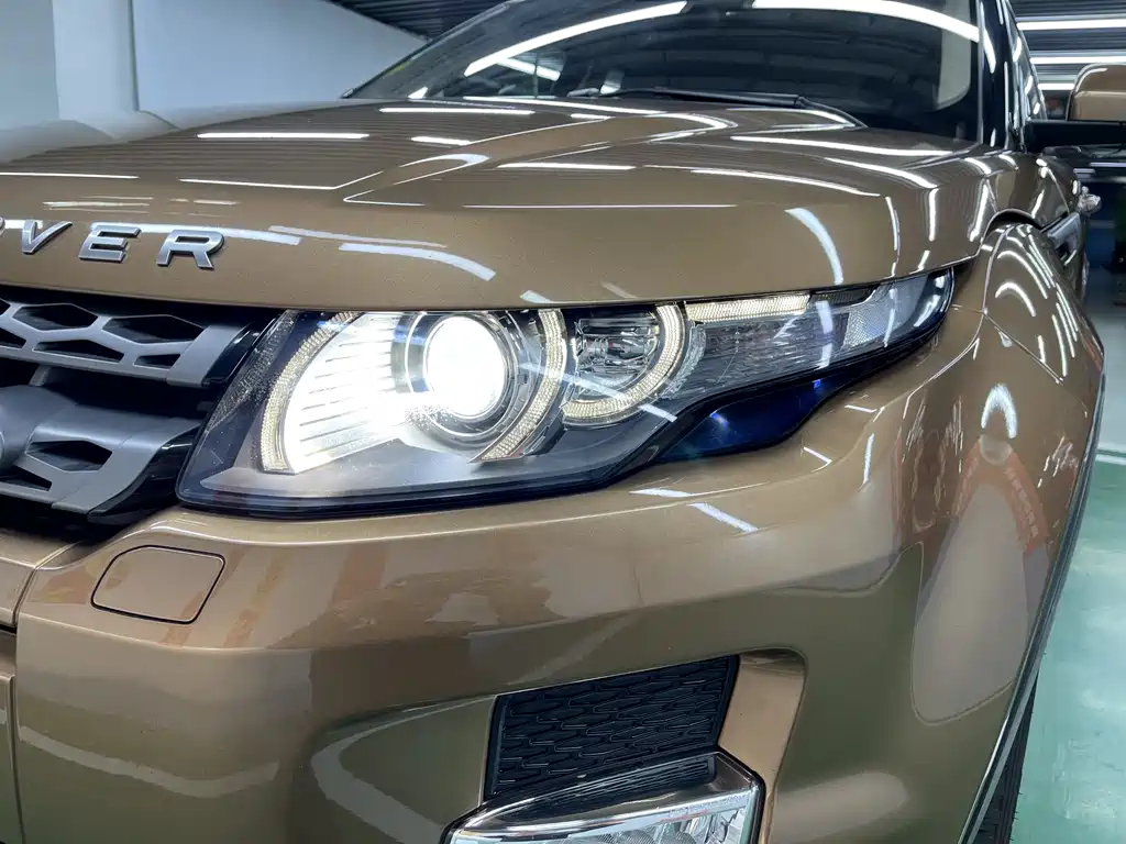 Range Rover Evoque 2015 2.0T Five-Door Pulsar Edition