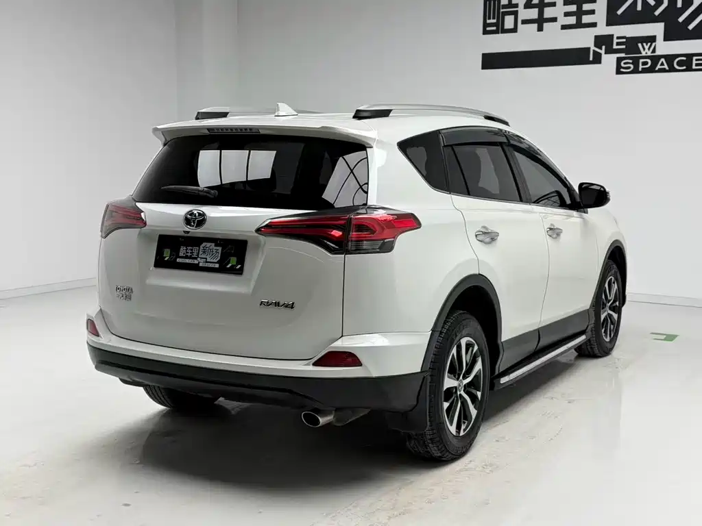 RAV4 2016 2.0L CVT FWD Style Edition National V