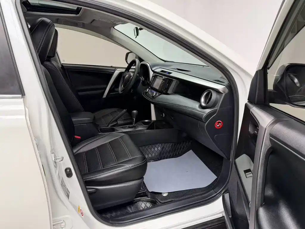 RAV4 2016 2.0L CVT FWD Style Edition National V