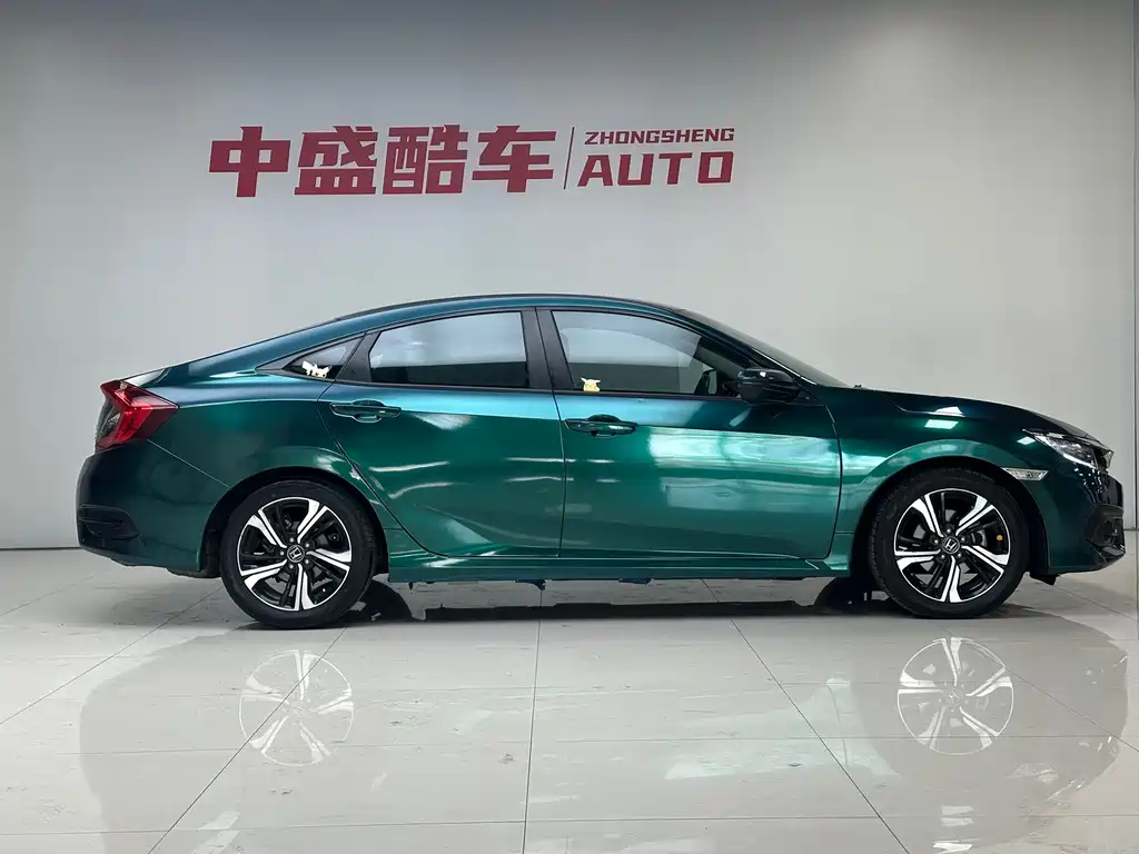 Civic 2016 220TURBO CVT Prestige Edition