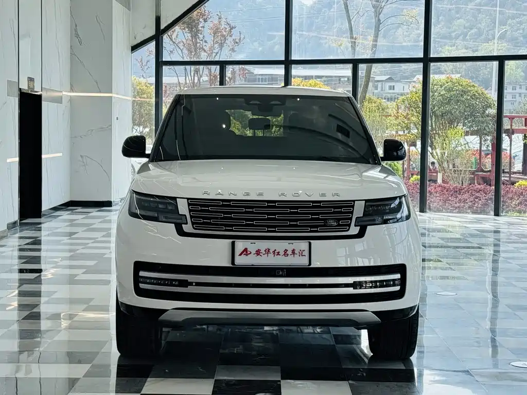 Range Rover 2023 3.0 L6 400PS Creation Extended Edition