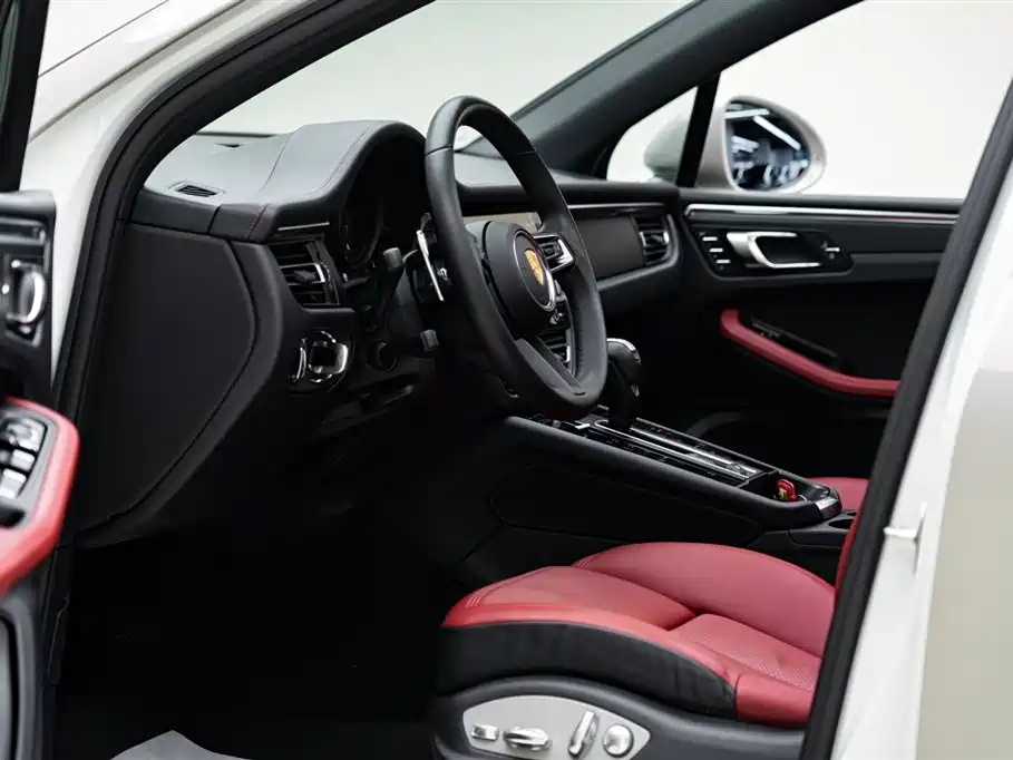 Macan 2023 2.0T