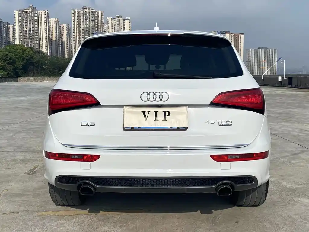 Audi Q5 (Import) 2013 model 45 TFSI quattro Sport
