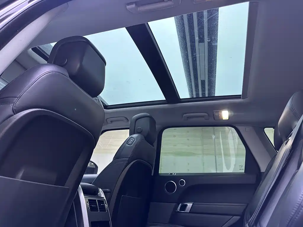 Range Rover Sport 2019 Special Edition