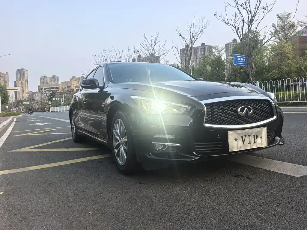 Infiniti Q50L 2016 Edition 2.0T Enjoyment Version