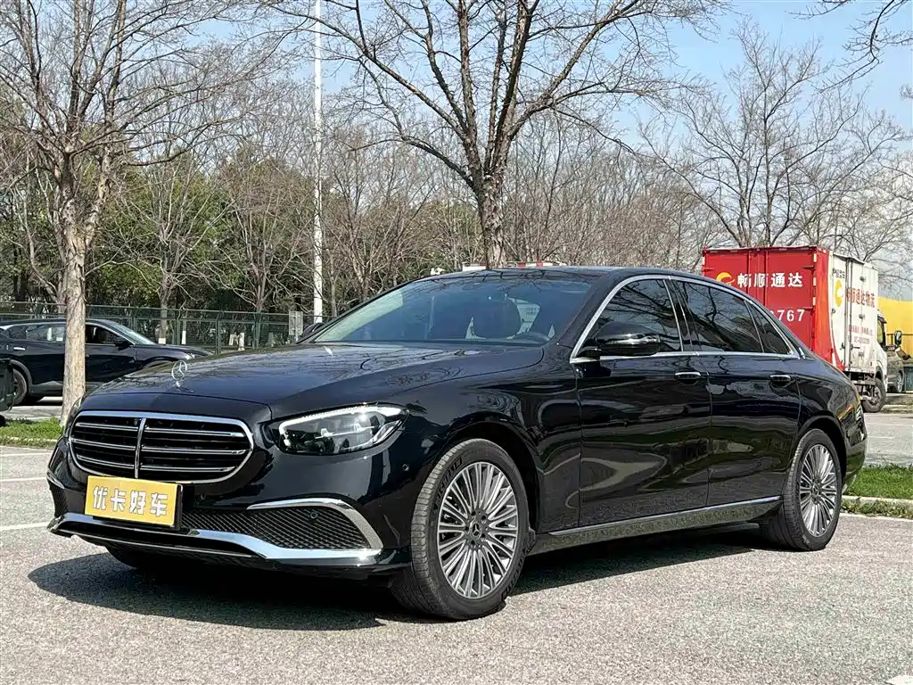 Mercedes-Benz E-Class 2021 E 300 L Fashion Edition