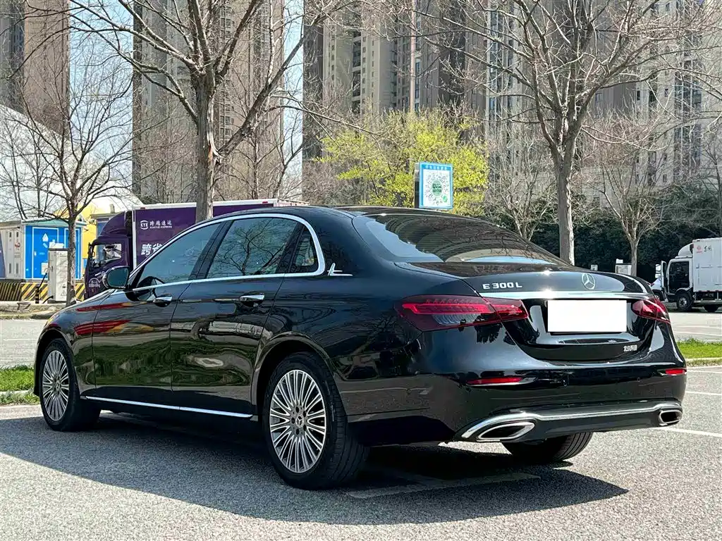 Mercedes-Benz E-Class 2021 E 300 L Fashion Edition