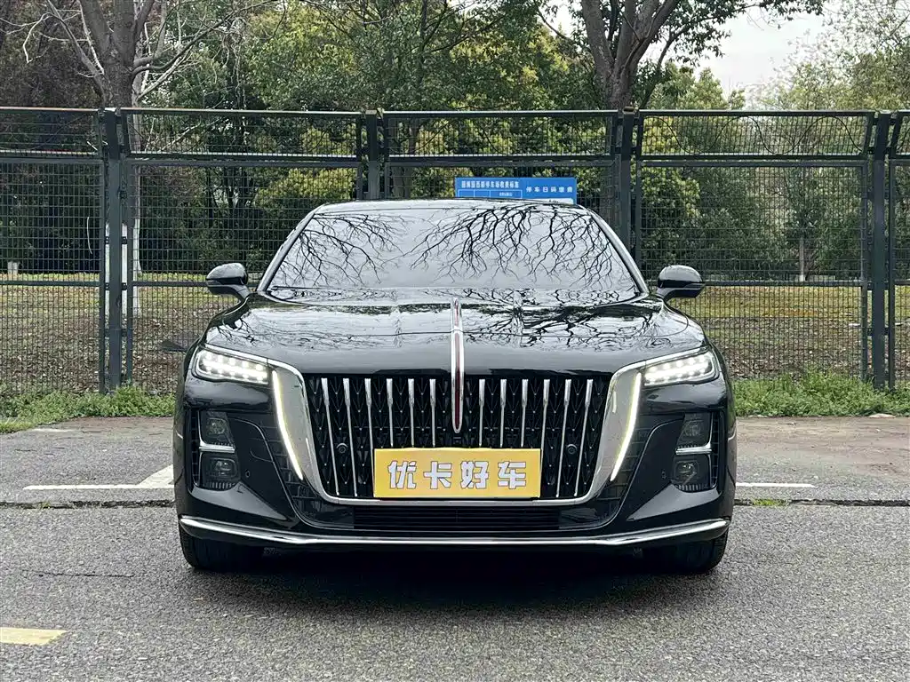 Hongqi H5 2025 Model 2.0T Automatic Qi Chang Edition