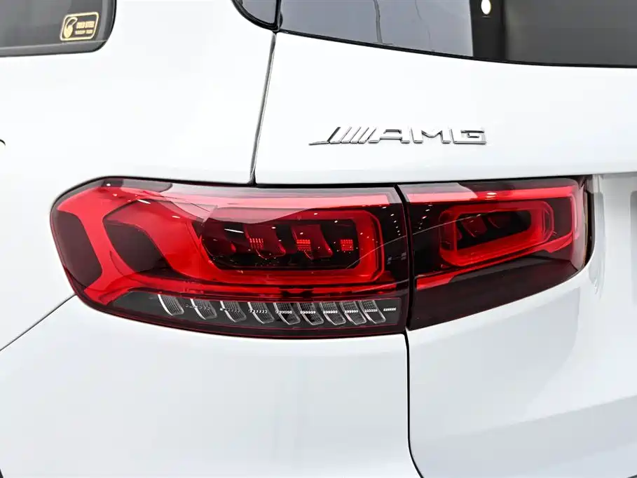 Mercedes GLB AMG 2023 AMG GLB 35 4MATIC