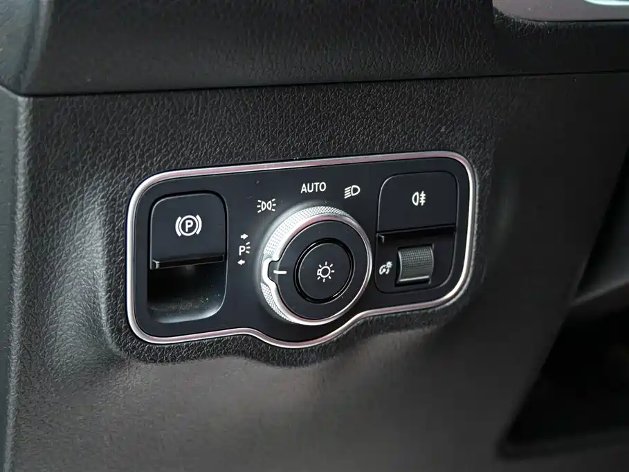 Mercedes GLB AMG 2023 AMG GLB 35 4MATIC