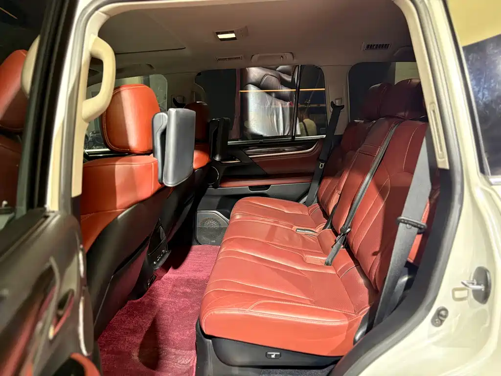 Lexus LX 2017 570 Luxury Edition