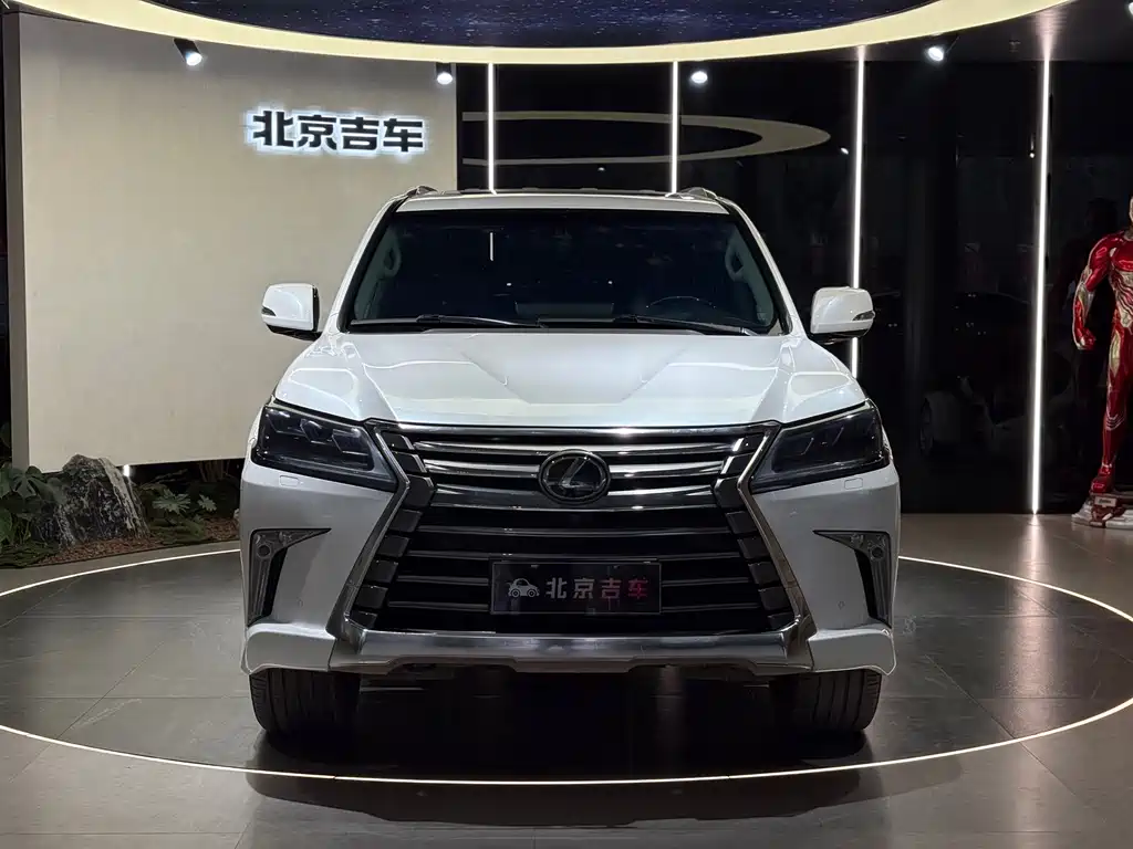 Lexus LX 2017 570 Luxury Edition