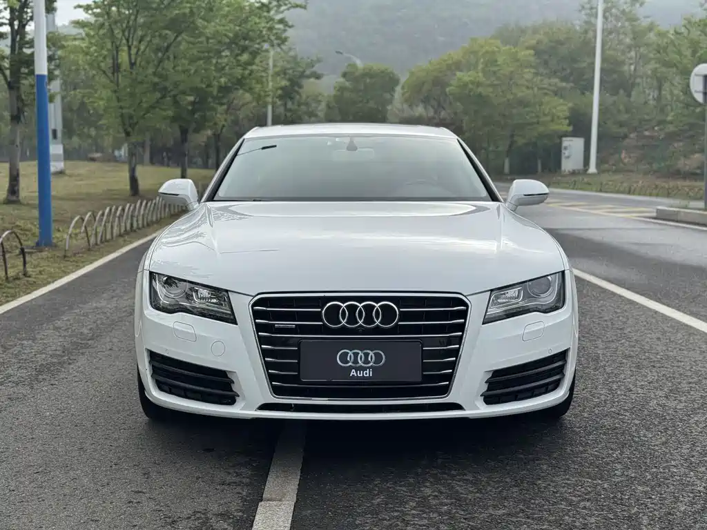 Audi A7 2014 model 35 FSI quattro Tech Line