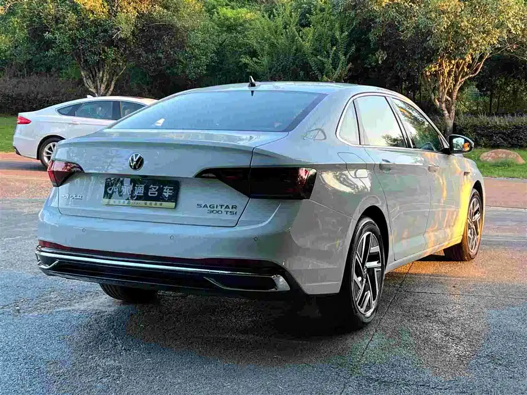 2023 Volkswagen Sagitar 300 TSI DSG Prestige Edition