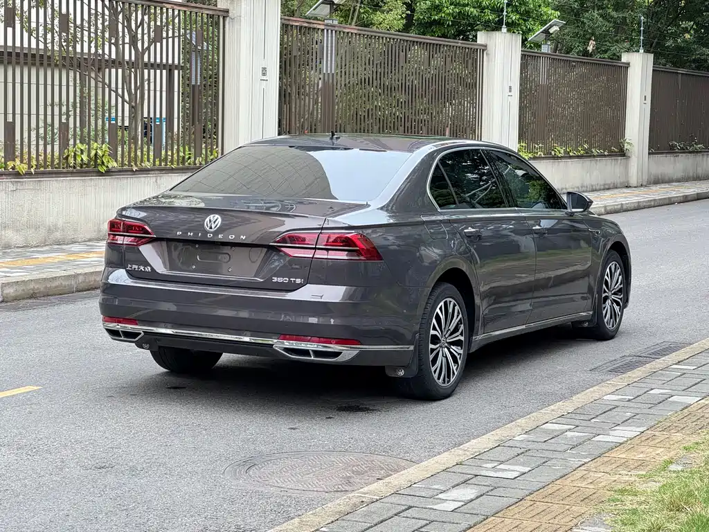Huayang 2018 Model 380TSI Two-Wheel Drive Business Edition