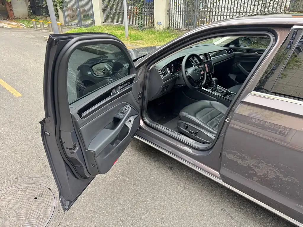 Huayang 2018 Model 380TSI Two-Wheel Drive Business Edition