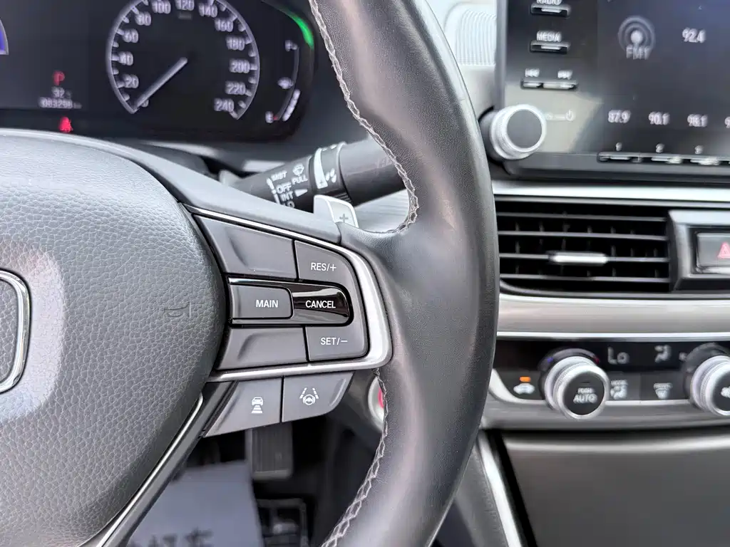 Accord 2018 Hybrid 2.0L Sharp Lead Edition National VI