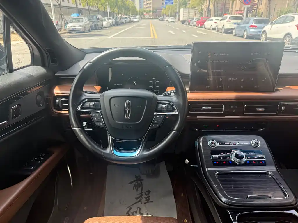 Navigator 2022 2.7T AWD Premium Edition