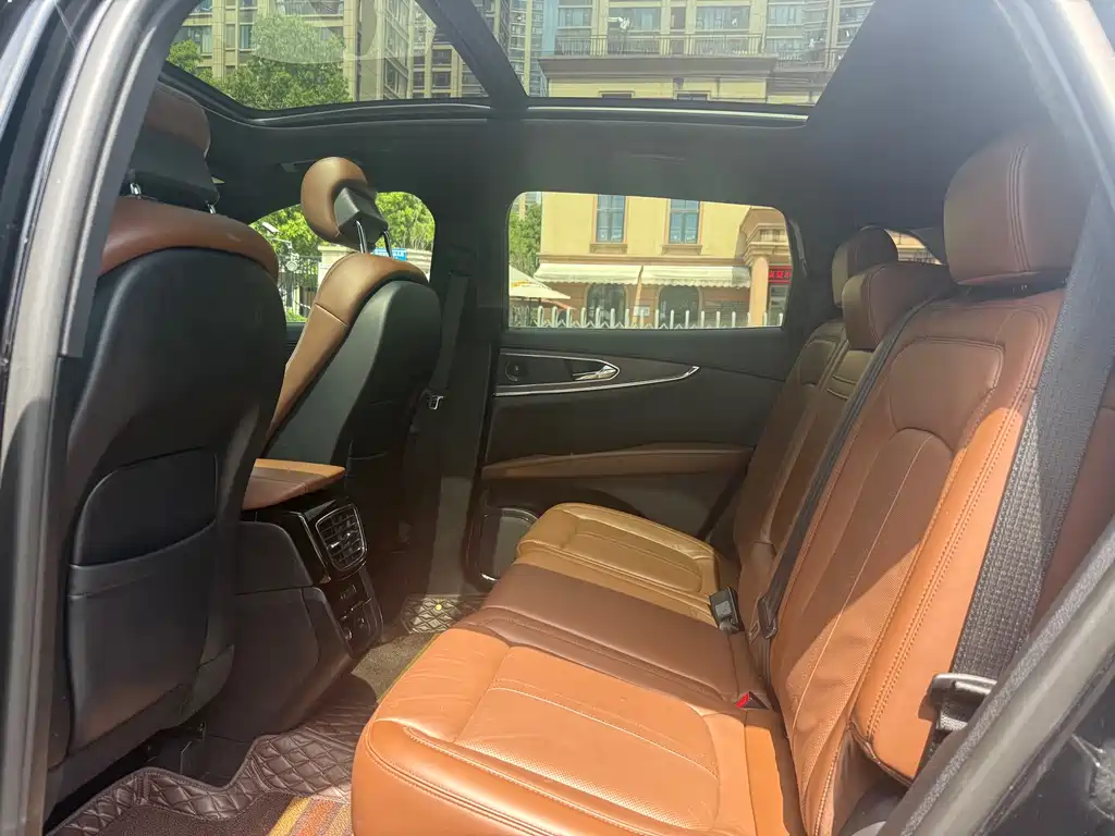 Navigator 2022 2.7T AWD Premium Edition