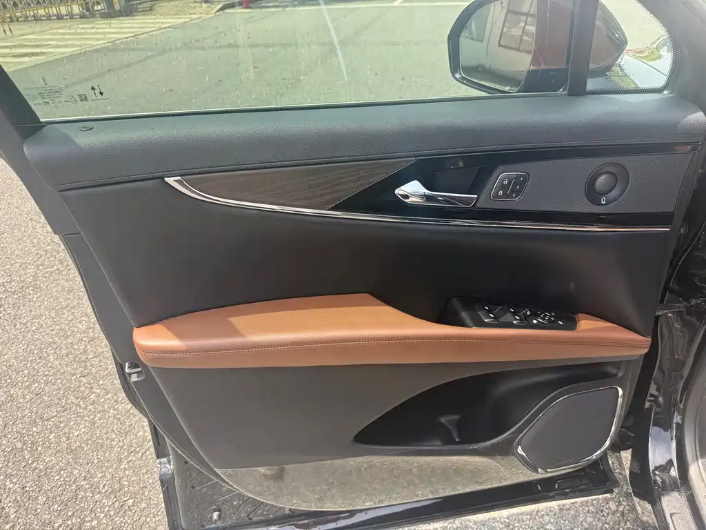 Navigator 2022 2.7T AWD Premium Edition