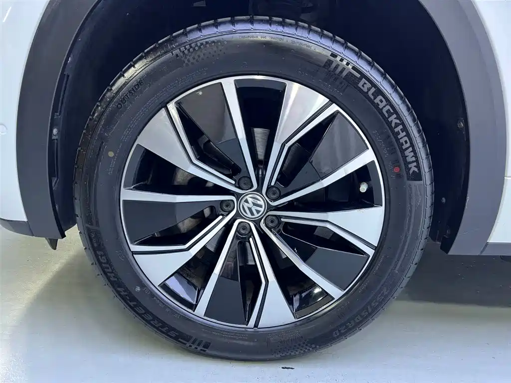 Tayron 2020 Model Tayron X Facelift 530 V6 4WD Premium Luxury Edition