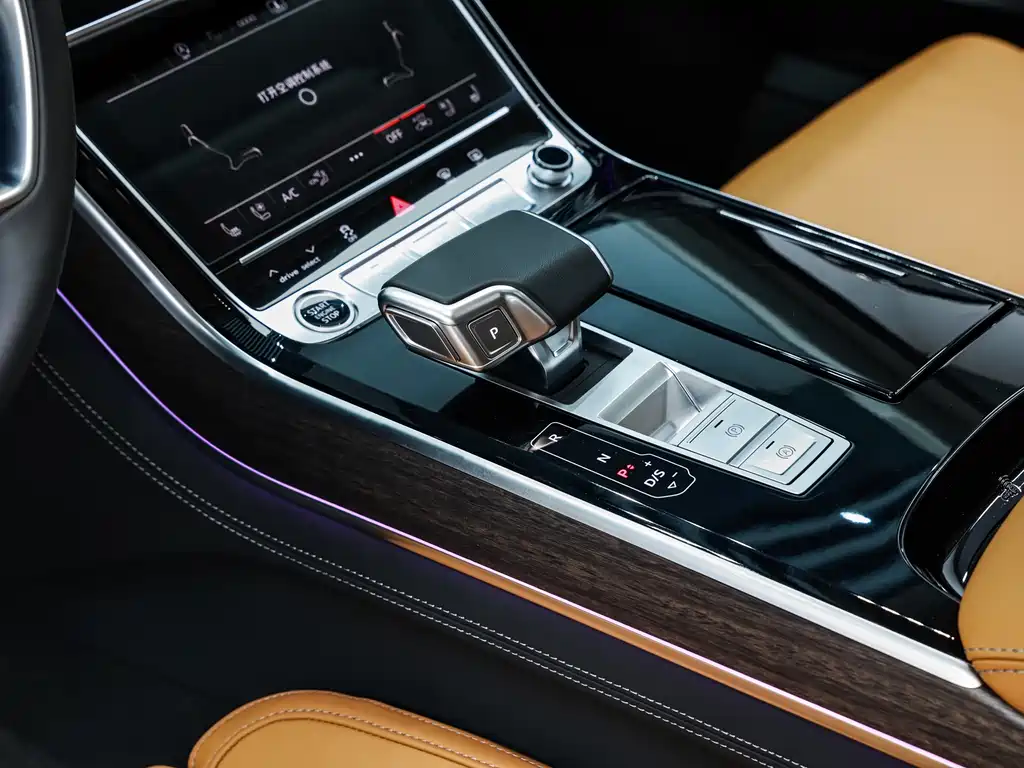 Audi A8 2024 model A8L 55 TFSI quattro flagship edition
