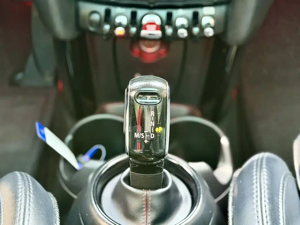 Mini 2018 Artisan 2.0T Cooper S 5-Door Edition