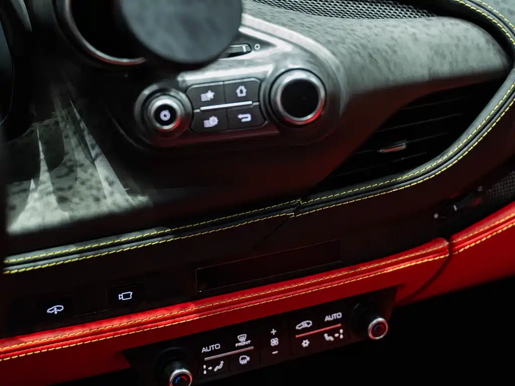 Ferrari F8 2019 Tributo 3.9T V8