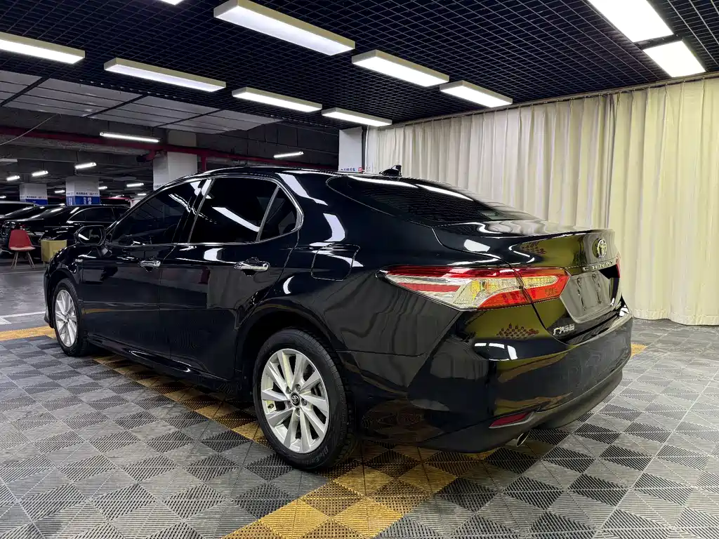 Camry 2021款 Hybrid 2.5HGVP Leading Edition