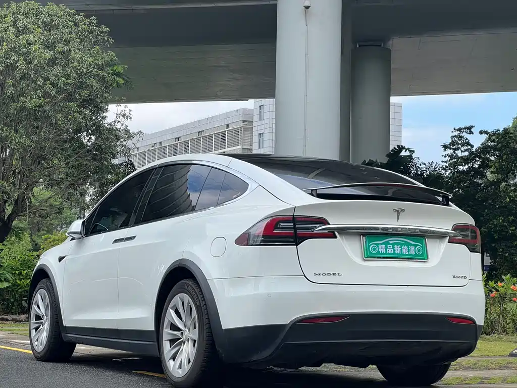 Model X 2017 Long Range Edition