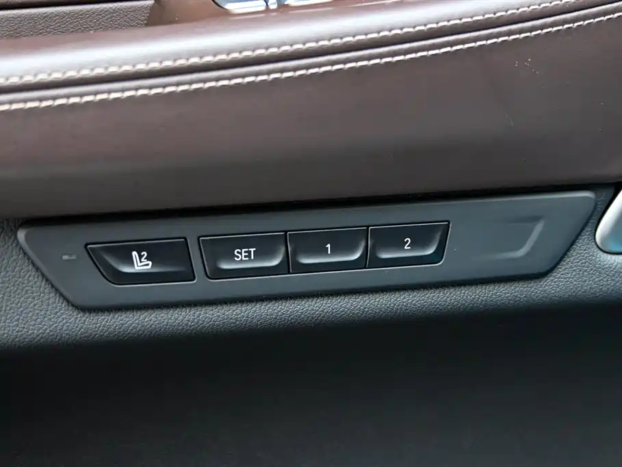 BMW 7 Series 2021 730Li Luxury Package