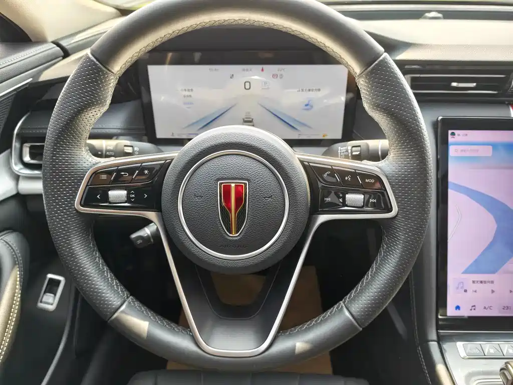 Hongqi H5 2024 Model 2.0T Automatic Smart Link Qi Chang Edition
