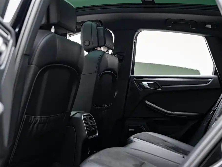 Macan 2021 2.0T
